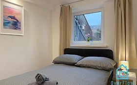 Coral Room - 1 Km To Baltic Sea & 15 Minutes To Gdansk Old Town